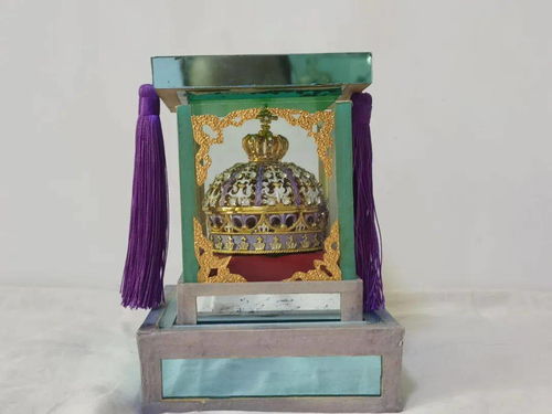 八旬老人施巧手 廢品變身工藝品，環(huán)保藝術(shù)點(diǎn)亮生活